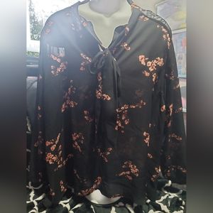 Daisy Fuentes Blouse 3x floral print